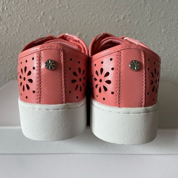 NIB Isaac Mizrahi Live Pink Perforated Tamara Sneakers Sizes 6, 8.5, and 9M - Picture 7 of 11
